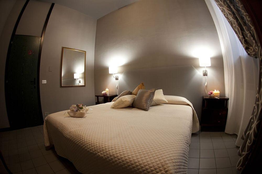 La Colonna Hotell Lucca Eksteriør bilde